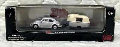 Malibu International VW Volkswagen Kafer with Caravan Silver 1:87 Bug Beetle