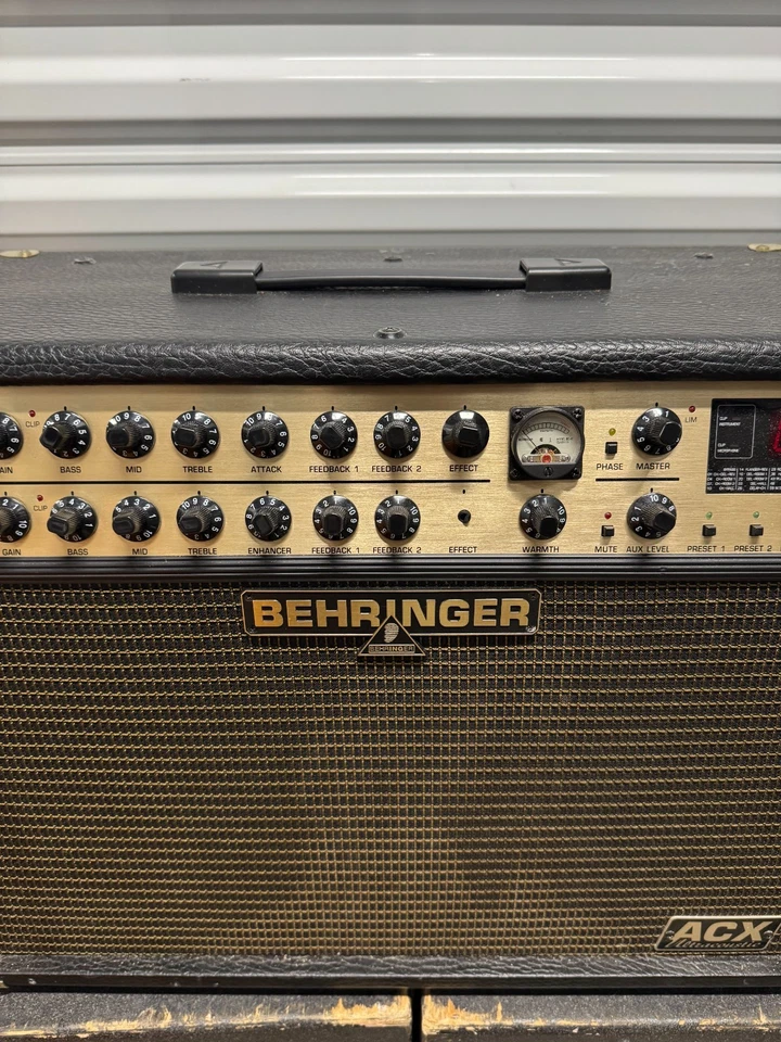 Vintage Behringer Ultracoustic ACX1000 Acoustic Guitar Amplifier - Image 3 of 4