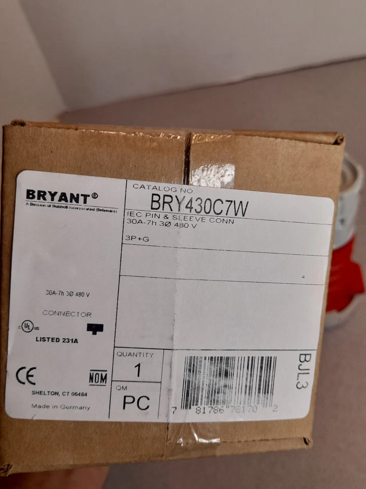 *NEW*  Hubbell Bryant C430C7WA Watertight Connector 3 Pole 4 Wire Grounding 480V - Image 4 of 4