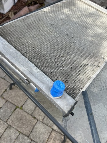 nissan 370z radiator manual transmission  - Picture 7 of 18