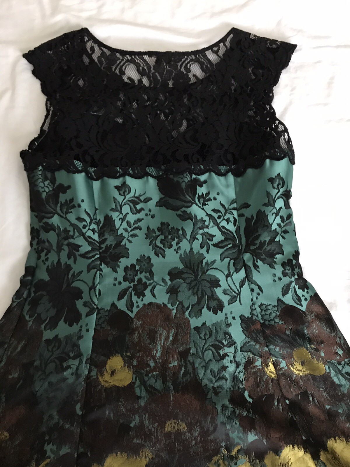 sustainable wedding gowns - Main Image