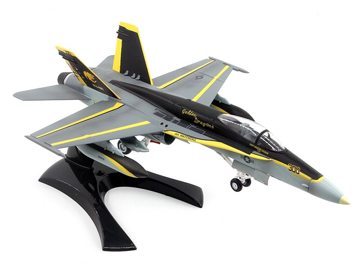 Easy Model 1/72 US NAVY F/A-18C “VFA-192 NF-300” Plastic Fighter