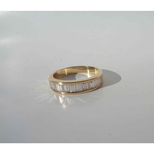 Vintage Diamond 18K Solid Gold Ring Size 8.5 Statement Ring Appraisal Value 5800 - Picture 4 of 7
