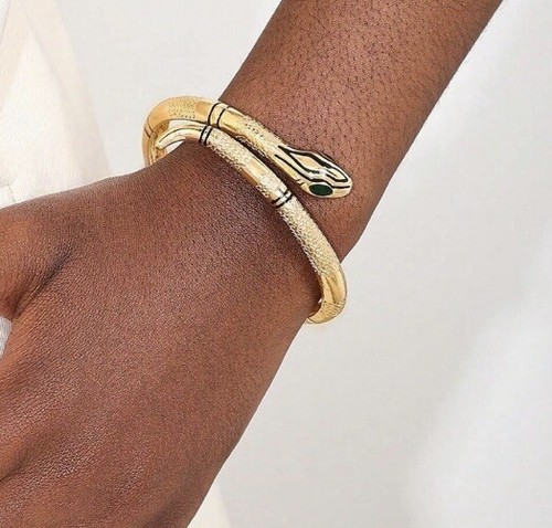 Fashion 💕Stylish Snake-shaped Bracelet Bangle Rhinestone Copper Gold Plated - Picture 3 of 7