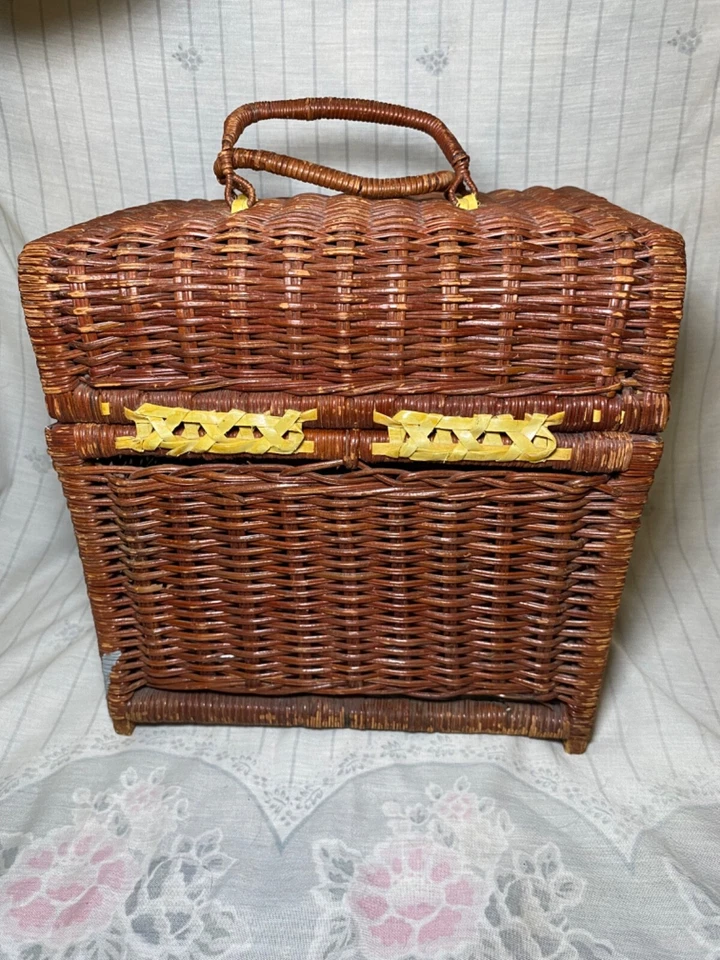 Wicker Basket Box Jewelry Keepsake Storage Chest 10" - Image 4 of 4