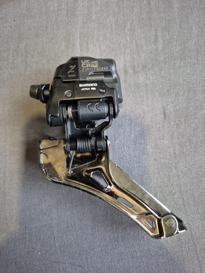 Shimano Ultegra Di2 R8150 12 Speed Front Derailleur Mech Braze-On - Image 3 of 3