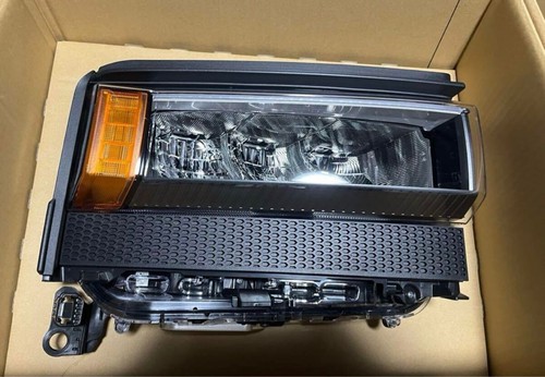 Toyota Land Cruiser 250 VX headlights left and right set Modellista Land Cruiser - Imagen 2 de 7