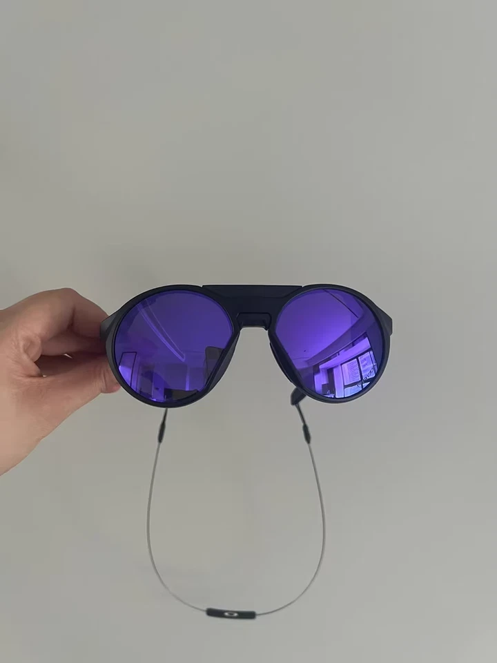 Oakley CLIFDEN OO9440 Matte Black Purple Lens Sunglass New - Image 3 of 4