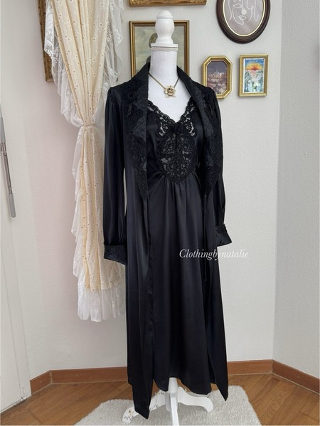VTG Intimate Concepts By Terry Russo Black Satin Peignoir Set Size S/M*READ*