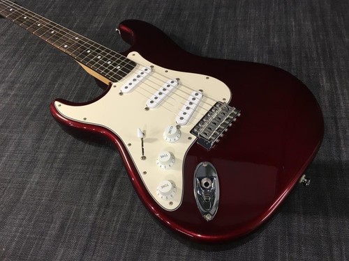 Tokai Stratocaster modelo zurdo
