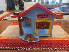 Vintage 1976 Hasbro Walt Disney Mickey Mouse Club Play House - Incomplete