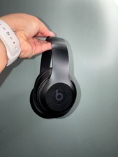 Beats Studio Headphones in Excellent Condition- originals