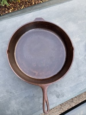 VINTAGE UNMARKED LODGE No. 14 SK CAST IRON 3 NOTCH HEAT RING SKILLET MADE IN USA