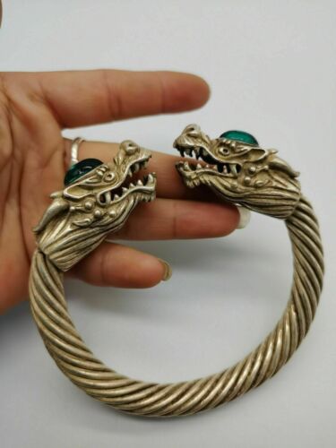 Brazalete de dragón tallado en plata del Tíbet antiguo de China con incrustaciones de pulseras de jade verde - Imagen 1 de 7