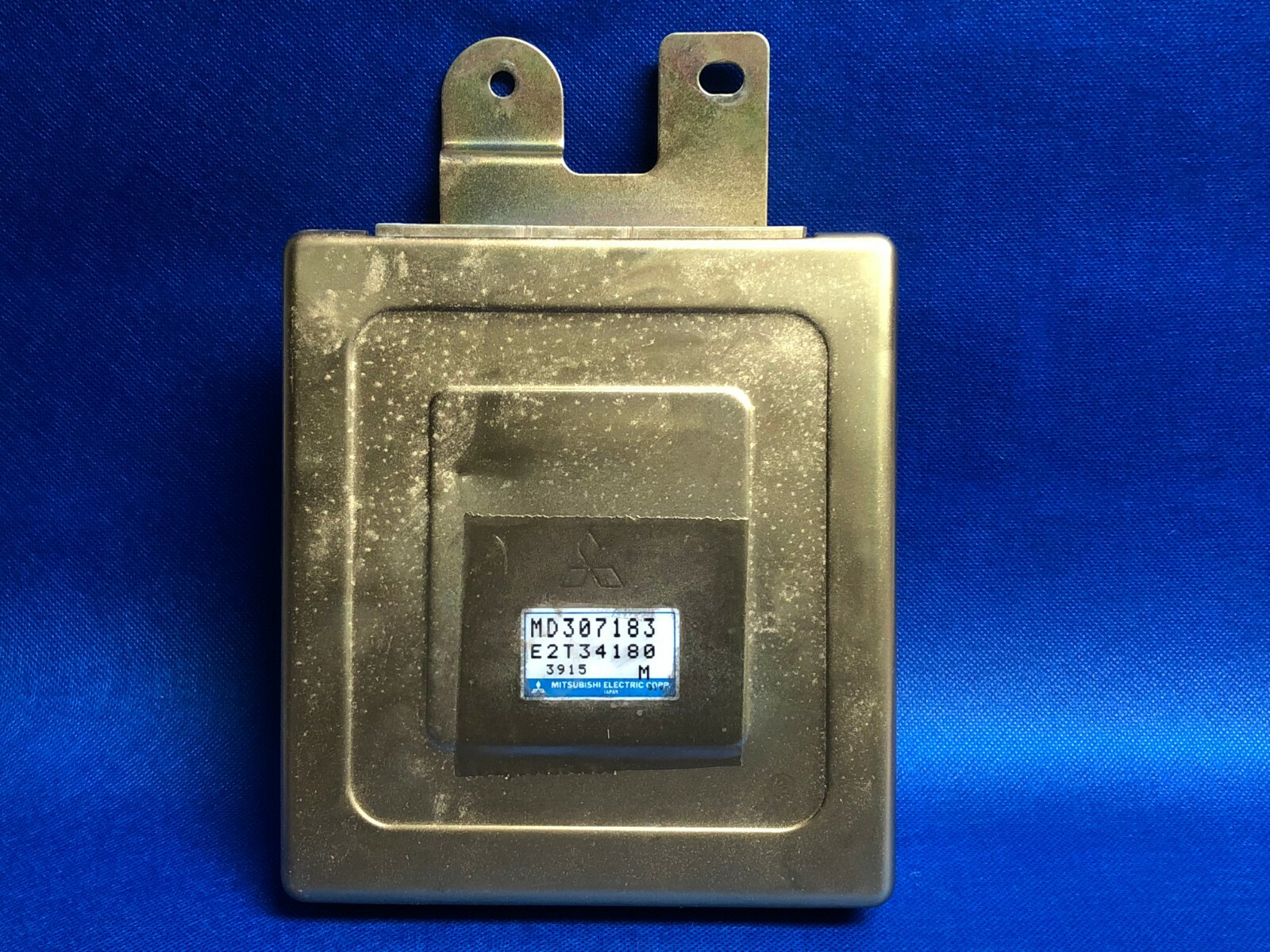 OEM 94-95 Mitsubishi Mighty Max MD307183 Engine Computer for sale  