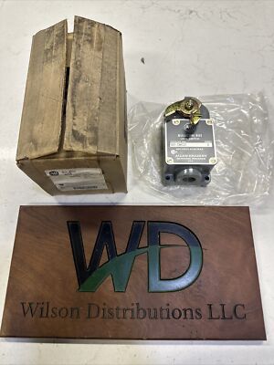 New Allen Bradley 801-CMC21 Fork Lever Limit Switch Series A NIB
