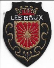 écusson blason brodé patch touristique armoirie la ville les baux