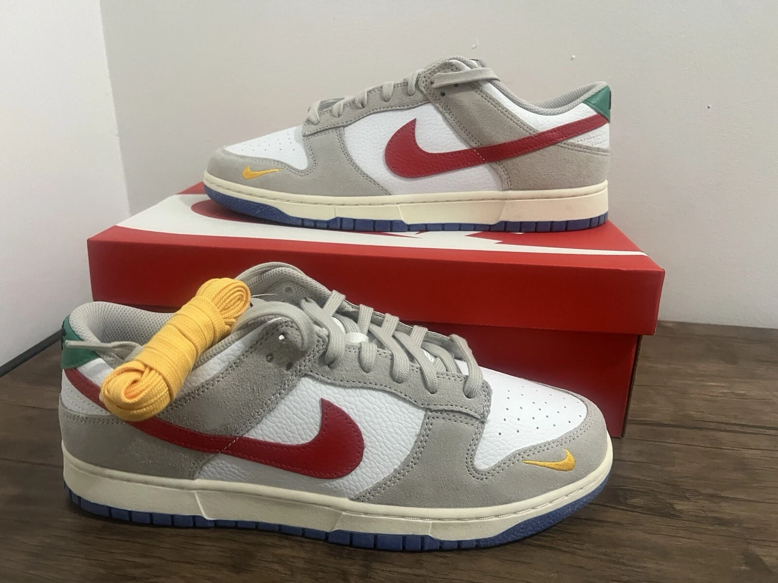 Taglia UK 12 Nike Dunk Low Light Iron Ore