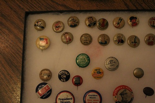 Great Selection of Vintage Pin on Metals - Picture 2 of 6