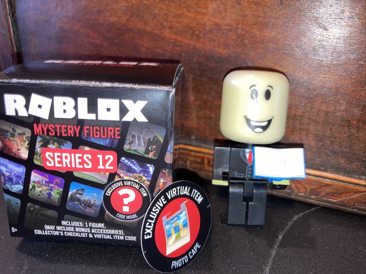 Roblox figures big w 2025