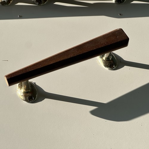 15 Delightful Wooden Art Deco Door Handles - Picture 5 of 9