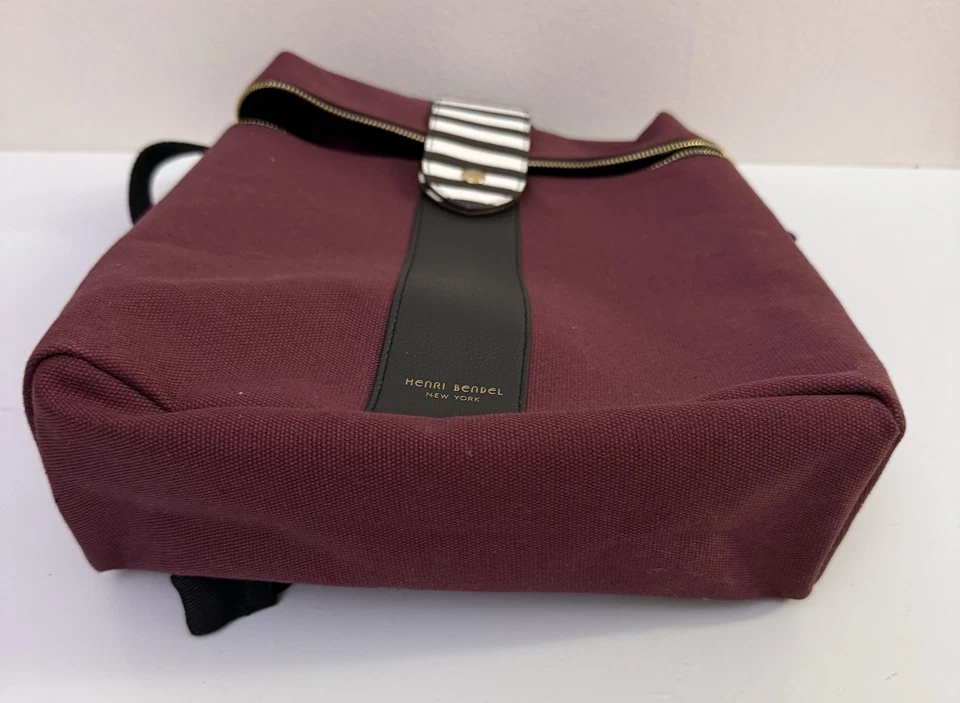 Mochila Convertible HENRI BENDEL Edición Limitada Borgoña Lona Rayas ¡Como Nueva! Foto 4 de 4