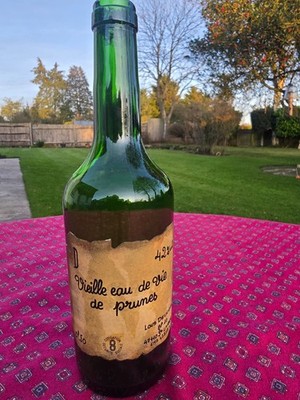 1990s LOUS DELICIOUS ''Vieille eau de Vie de prunes'' 0.5L  Collectors' Bottle