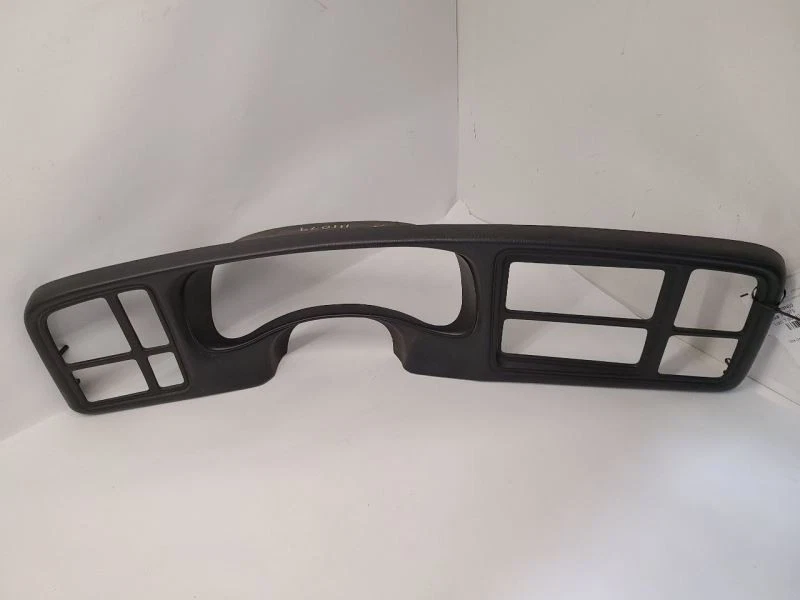 Chevrolet Silverado 2500 1999-02 tablero radio velocímetro embellecedor bisel  Foto 2 de 4