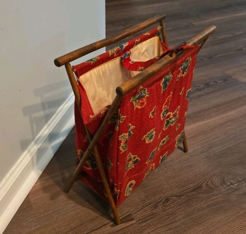 VTG MCM Retro Wooden Folding Frame Sewing Basket Yarn Caddy Knitting