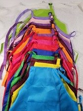 NWOT 2 Pocket Kids Aprons for Arts  Crafts School Class Room 15 All Colors
