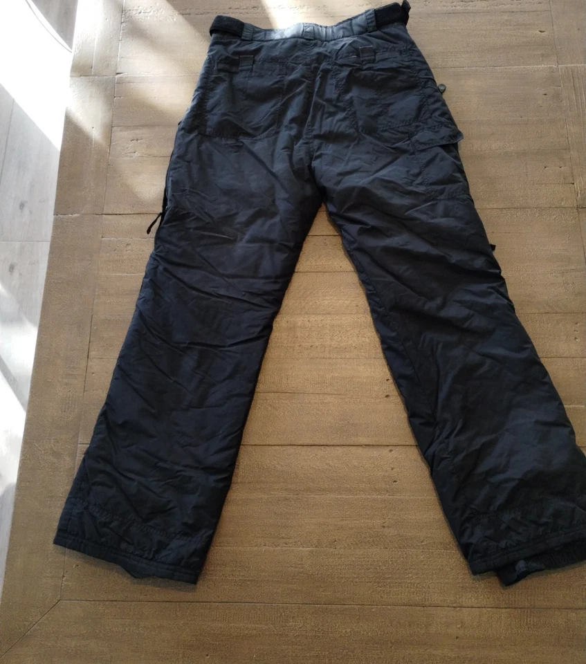 Rawik Pantalones de Nieve Negros Snowboard Esquí Pantalones Unisex Pequeños Pierna Completa Cremallera Usados en Excelente Condición Foto 2 de 4