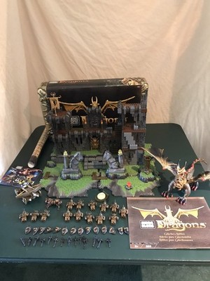 Mega Bloks 9896 Dragons Tower Draigar Tin Limited Edition Set 100% Complete 2002