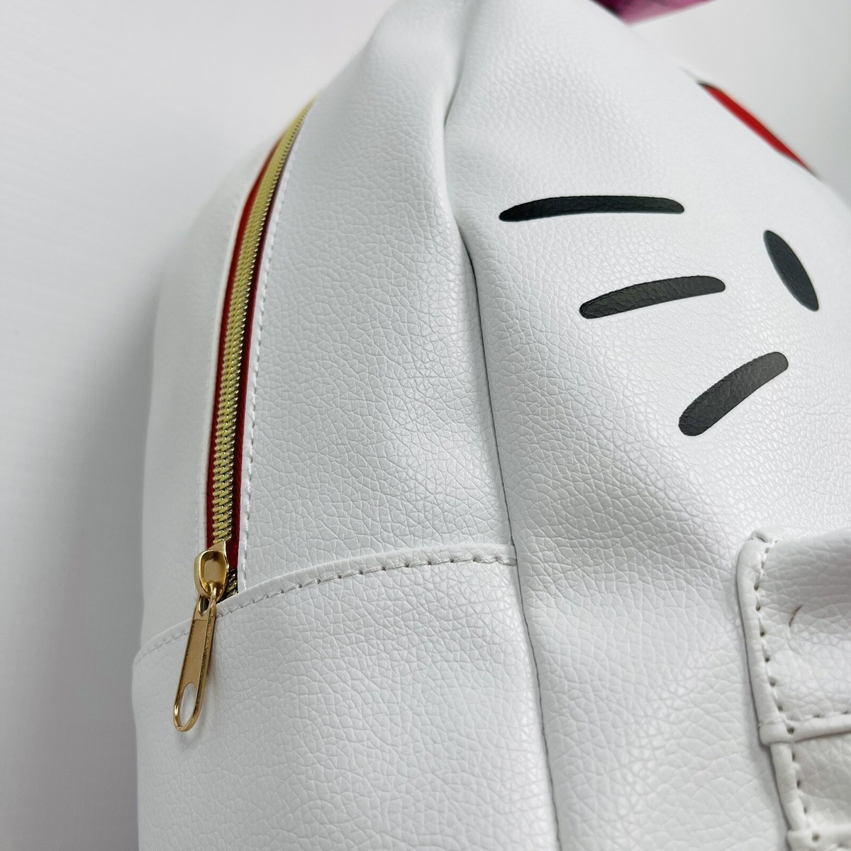 Sanrio Hello Kitty Backpack 16” White Leather Big Face with Gold Zipper Sanrio Hello Kitty Face-Shaped Backpack PU Leather main image 4