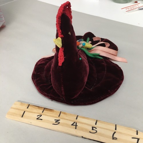 Vintage Hand Made Crocheted Red Velvet Chicken Pin Cushion Sewing Farmhouse - Picture 8 of 16