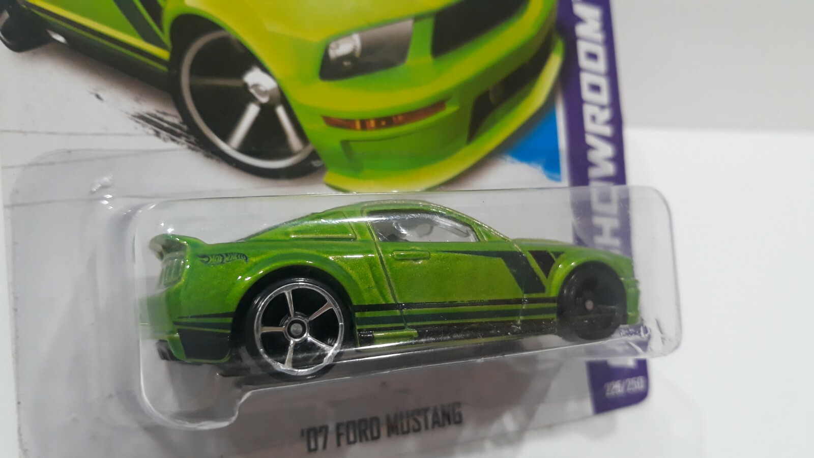 Foto 5 di 8