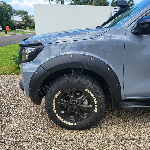 Matte Black Smooth Fender Flare to suit Nissan Navara D23 NP300 MY21 2021-On - Picture 2 of 7
