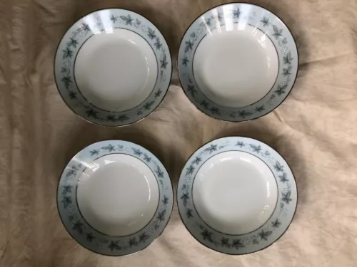 Noritake Bluecourt 6844 Fruit or Dessert Bowls Set of 4