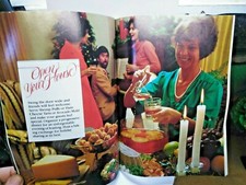VINTAGE 1980 Avon Products Magazine - Beautiful Holiday Recipe / Folk Art Ideas
