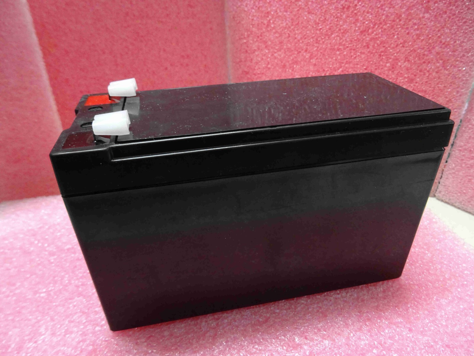 Batterie onduleur Eaton Ellipse 650 PRO bloc alimentation secours 12V