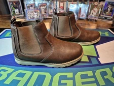 Old Navy Boys Size 1 Slip on Boots