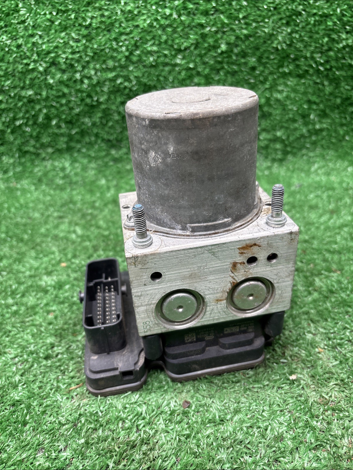 2014 -2017 Maserati Quattroporte ABS Anti Lock Break Pump Module 2265106455