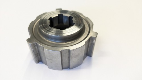 Porsche 915 Transmission Guide Sleeve 5th/Reverse Gear 915 302 405 01 - Picture 4 of 9