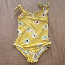 Hanna Andersson Girls Yellow White Floral One-Piece Swimsuit Size 6-7 120 cm