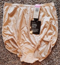 Vintage OLGA Fashion Scoop Nylon Pillowtab Hi-Waist Granny Panties 891 Sz 6 NWT