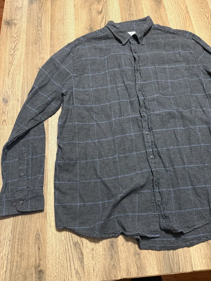 Croft & Barrow Shirt, Men's Size XXL, Grey Blue Plaid Long Sleeve Button Up - Image 3 of 4