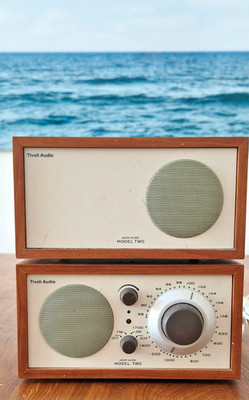 Tivoli Audio Model Two Radio und Lautsprecher, gepflegt