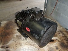 Yaskawa AC Spindle Motor EEA-IKM EEAIKM EEA-1KM EEA1KM 3 Phase 4 Pole, VIB V-10