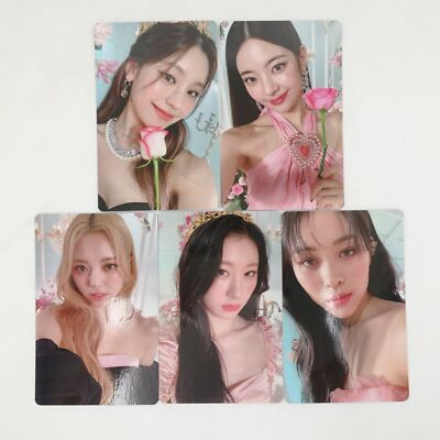 ITZY checkmate Japan Tower Records POB OFFICIAL BENEFIT PHOTO CARD