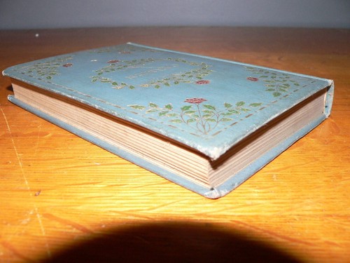 Antique 1899 "Carmen" Ornate HC Small Format Illustrated Book by Prosper Merimee - Picture 4 of 6