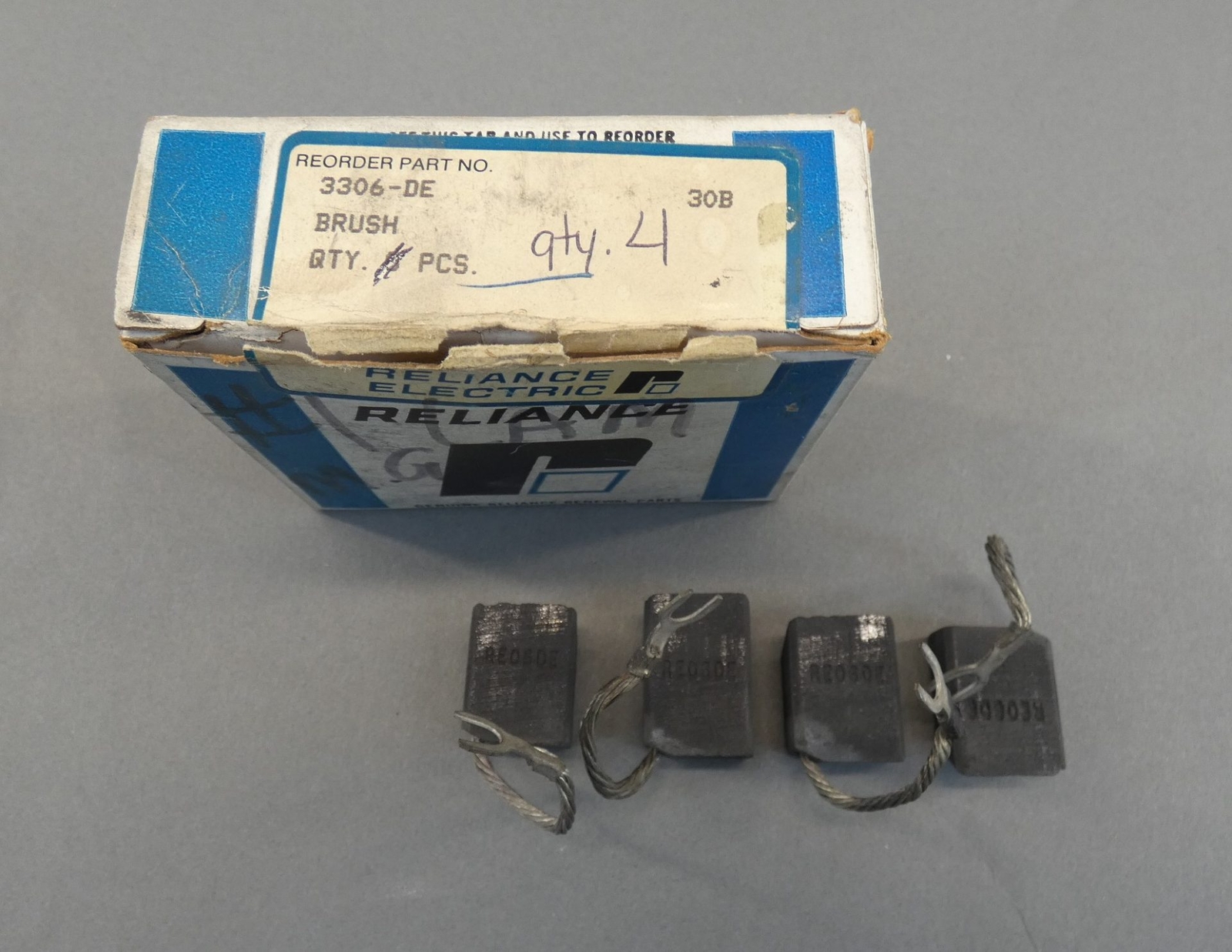 *Used Lot of 4* Reliance 3306DE Carbon Motor Brushes eBay